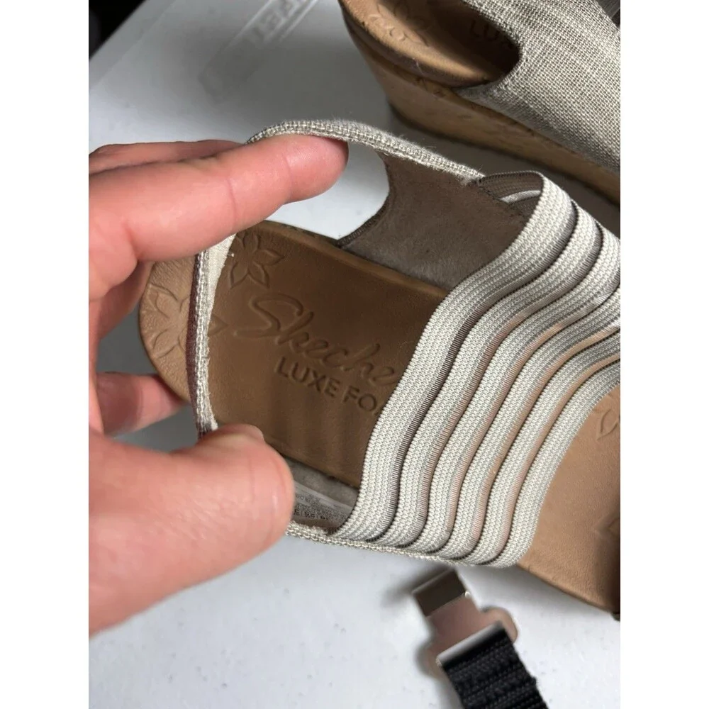 Skechers Beverlee Womens size 8Foam Wedge Strap Sandal Taupe